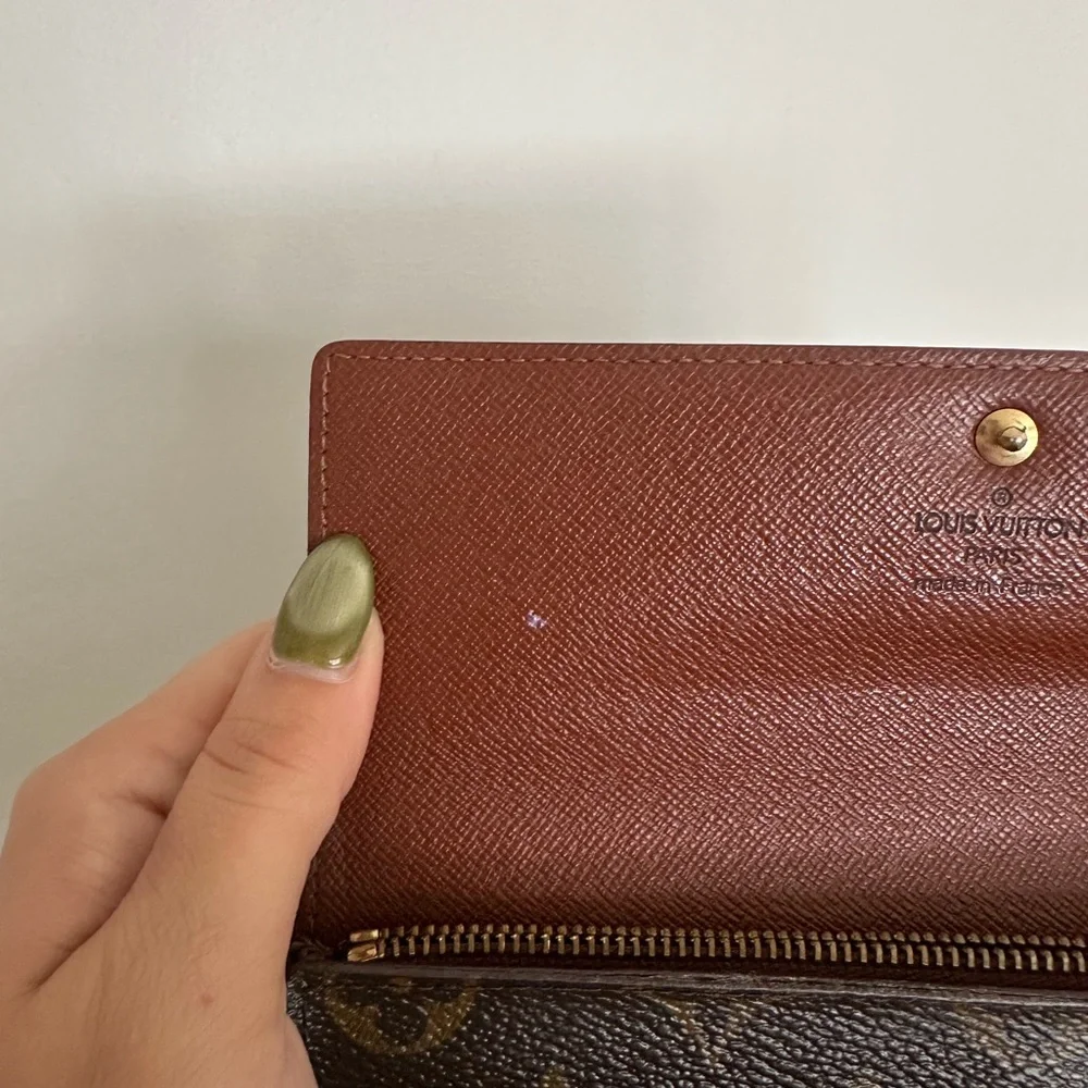 Louis Vuitton Sarah Wallet Monogram Canvas – EUC